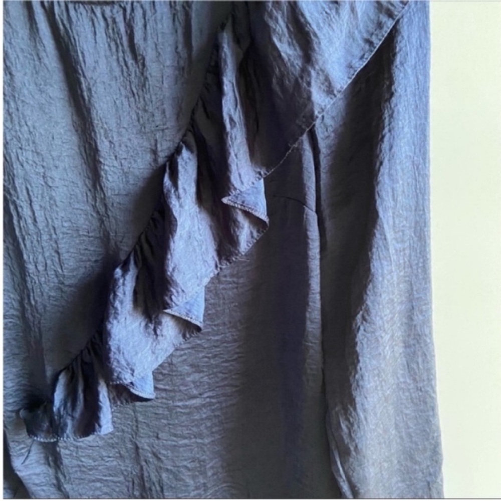 Topshop shirt navy blue satin ruffle long sleeves - Picture 3 of 9